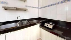 Parry Avenue (D19), Terrace #503511311